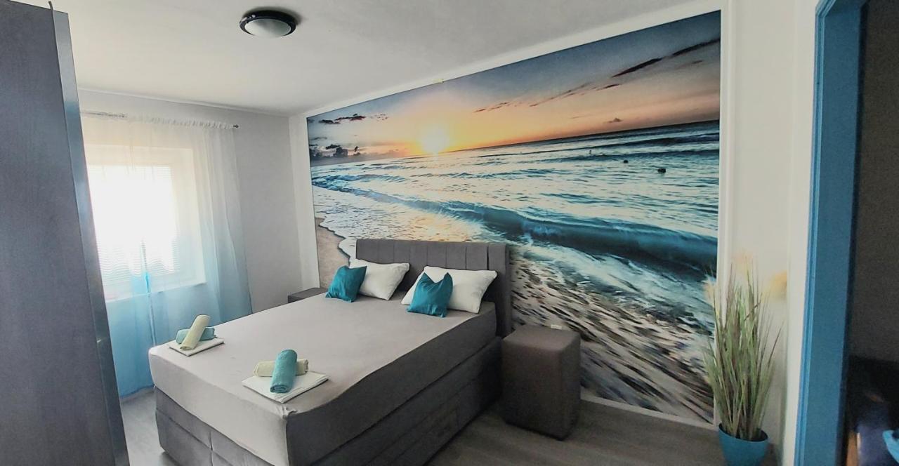 Luna Apartments Baška Voda Esterno foto